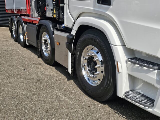 Kranbil Scania R590 V8 8x2 / HMF 9520 CRANE - JIB - WINCH / TR...