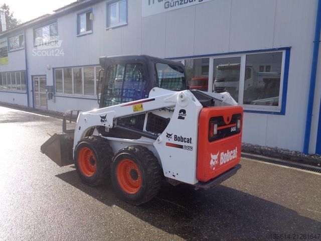 Wheel loader BOBCAT S450 Schaufeln + Gabeln