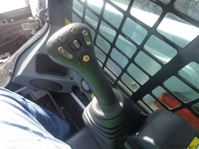 Wheel loader BOBCAT S450 Schaufeln + Gabeln