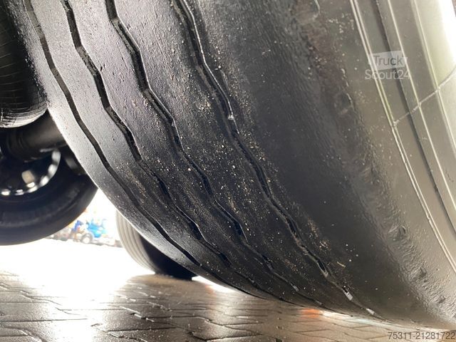 Auflieger mit Pritsche & Plane SCHMITZ CARGOBULL SCB S3T| Bordwand mit Schiebeplane*1.Hand*Edscha