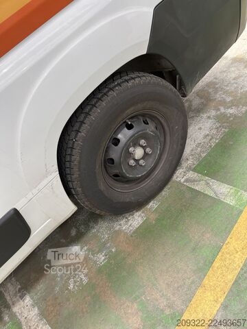 Kamp prikolica/kamper 2024 Peugeot Boxer | Manuale | Completamente Accessoriato