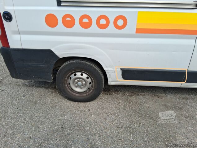 Wohnwagen/Wohnmobil 2024 Fiat Ducato Weinsberg Carabus | Manuel | Toit relevable