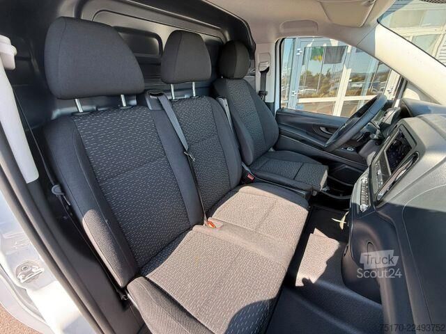 Kombi s vysokou strechou Mercedes-Benz Vito 116 CDI 9G Klima Kamera SHZ