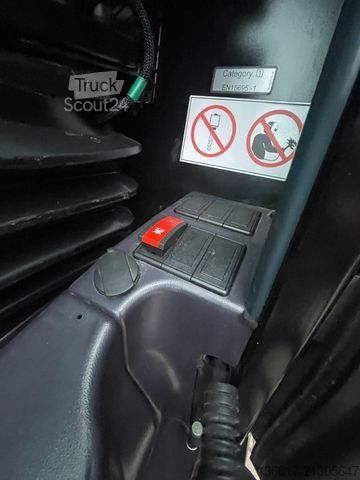 Teleskoplastare MANITOU MHT790 ST5 Schaufel+hydr. Gabel+Zange UVV Klima