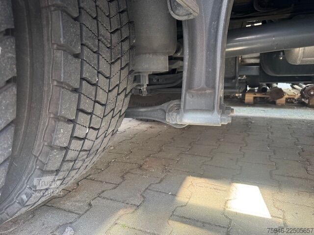 бортовой грузовик Iveco Stralis