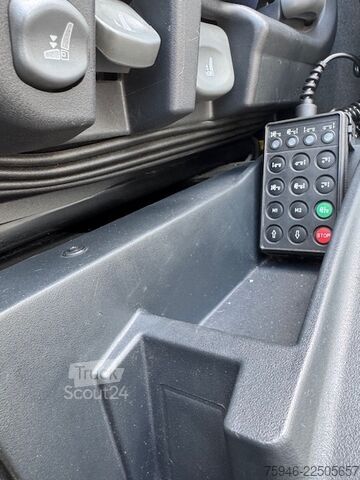 бортовой грузовик Iveco Stralis