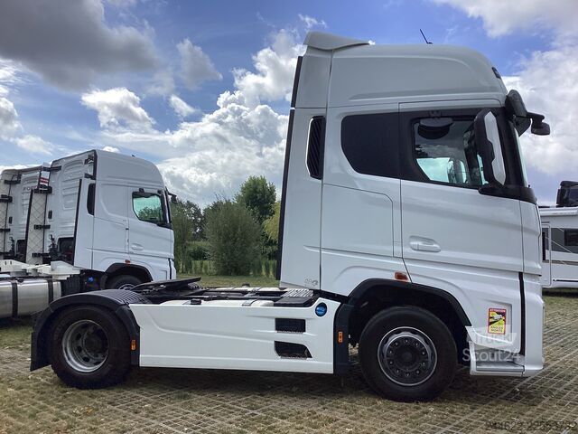 Tracteur routier standard Ford ADR