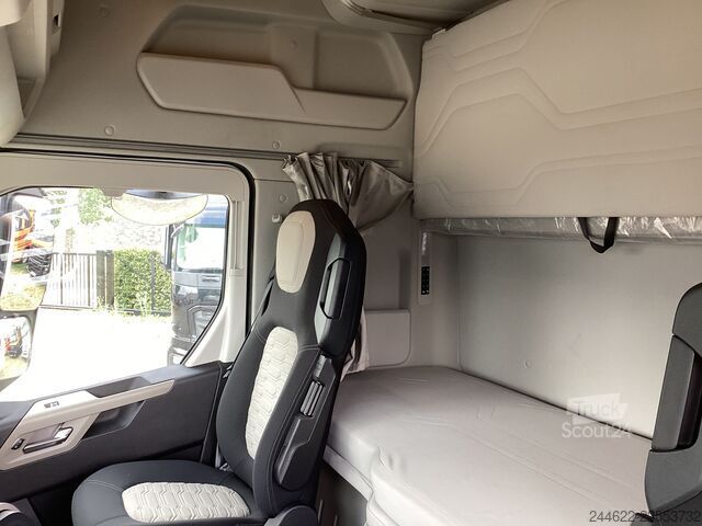 Tracteur routier standard Ford ADR