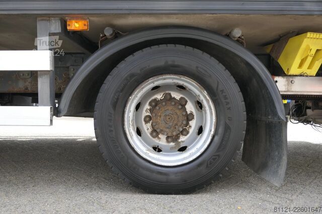 النقل المبرد / المجمد Volvo FL 240 | Carrier SUPRA 950Mt / Bi-temp | 3 Comp...