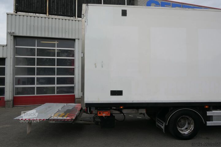 Trasporto refrigerato/congelato Volvo FL 240 | Carrier SUPRA 950Mt / Bi-temp | 3 Comp...