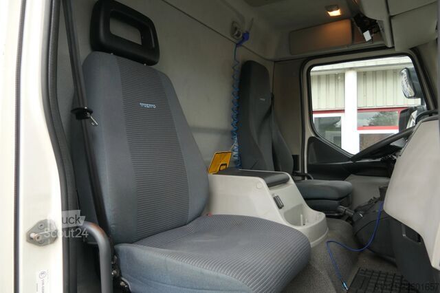 Kjøle- og frysetransport Volvo FL 240 | Carrier SUPRA 950Mt / Bi-temp | 3 Comp...