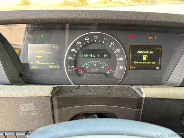 Furgon samochodowy do przewozu aut Volvo FH 500 + HYDRAULISCHE PLATEAUS + LIER + REMOTE ...