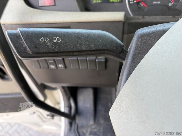 Furgon samochodowy do przewozu aut Volvo FH 500 + HYDRAULISCHE PLATEAUS + LIER + REMOTE ...