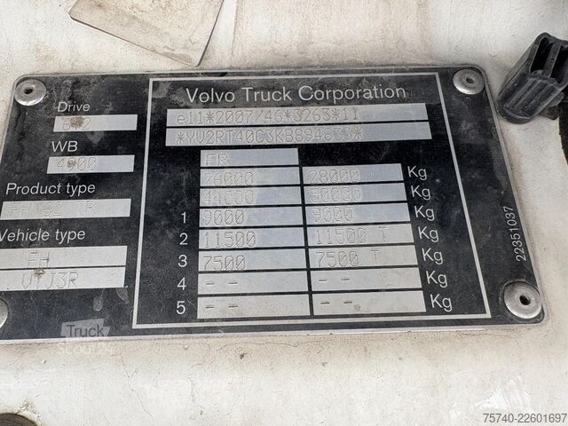 Furgon samochodowy do przewozu aut Volvo FH 500 + HYDRAULISCHE PLATEAUS + LIER + REMOTE ...