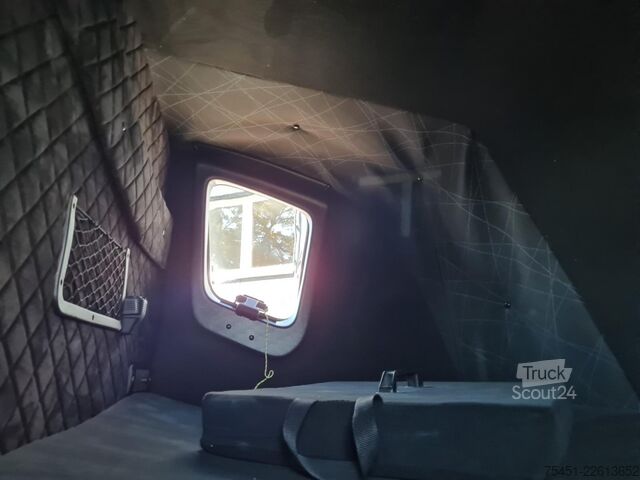 Фургон-шафа з фіранкою Renault Master 35 Pritsche Schlafkab Schiebe Plane 10 Pal LUFTFEDER