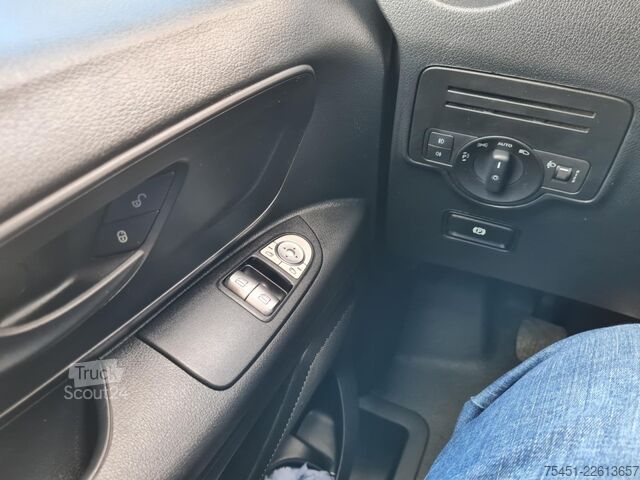 Fourgon tôlé Mercedes-Benz Vito Kasten Kasten lang KAMERA NAVI TEMPO 2x vorhanden