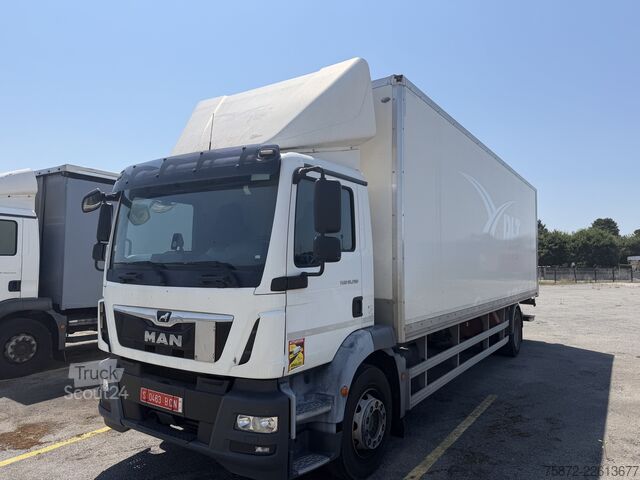 Kuorma-auto umpikorilla MAN TGM 19.290 EURO 6 FURGON
