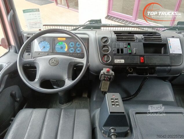 Mașină de pompieri Mercedes-Benz Atego 1225 Calamiteiten, Brandweer, Crewcab, Du...
