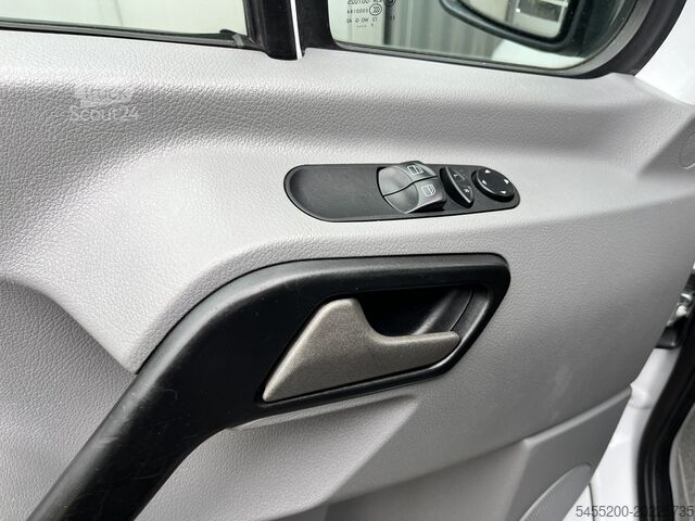 Nákladní automobil s plošinou a jeřábem Mercedes-Benz Sprinter 311 2.2 CDI 366 DC Hiab 029T Laadkraan...