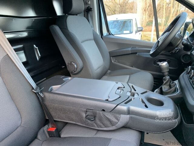 Lakókocsi/lakóautó Renault KOMFORT L2H1 BLUE dCi 150 RFK+KLIMA+USB KOMFORT RFK+KLIMA+USB