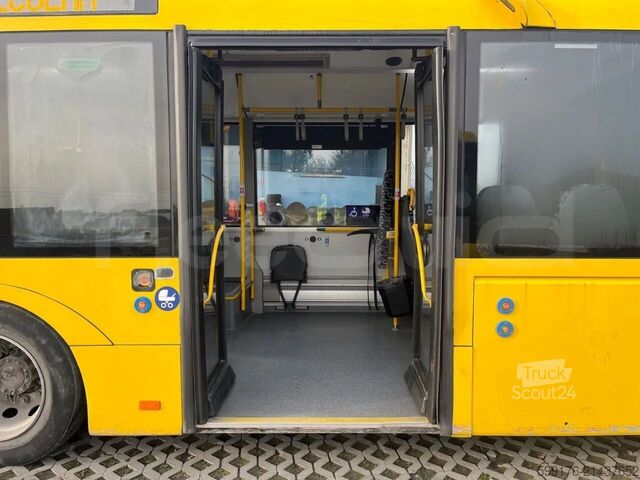 Nivelbussi Solaris Urbino