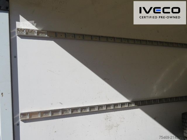 Vrachtwagen met bakwagen IVECO 70C18HA8/P