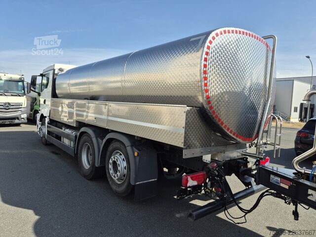 Camion-citerne MAN TGS 26.510 6x2  ISOLIERT - 3 Kammern