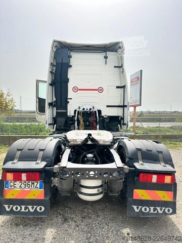 стандартний тягач Volvo FH 460