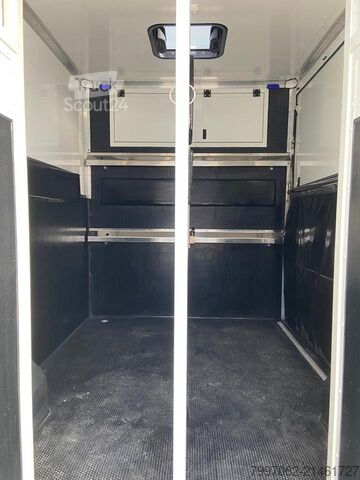 Furgão de painéis Renault Master STX