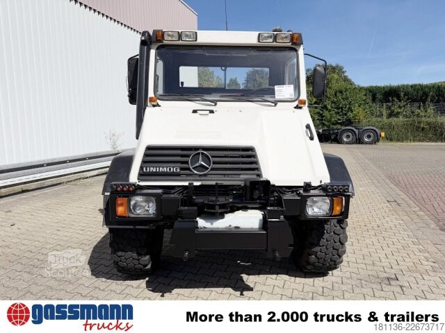 Camion à usage spécial Unimog U 130 4x4, Kipper, Zapfwelle vorne+hinten,