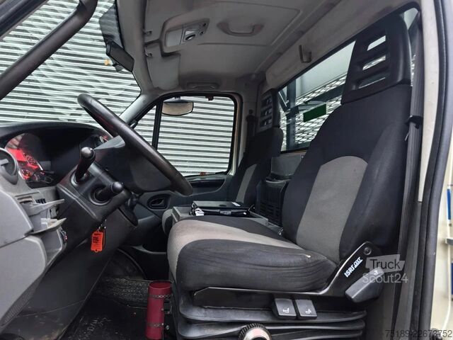 منصة التحميل Iveco Daily 55S17W 4x4 Hiab 022T Winch!
