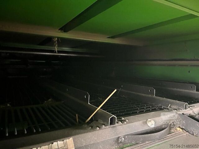 Moissonneuse-batteuse John Deere T560 HM