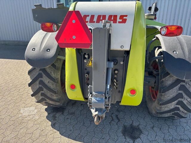 Teleszkópos rakodó CLAAS SCORPION 7030