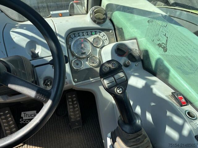 Teleszkópos rakodó CLAAS SCORPION 7030