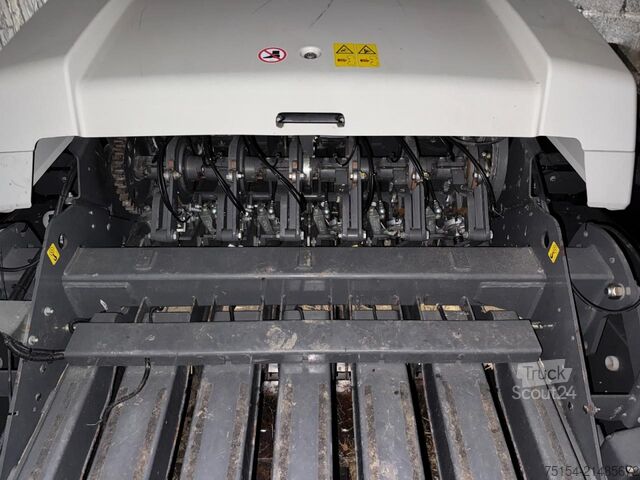 Balenpers (landbouw) CLAAS Quadrant 5300FC