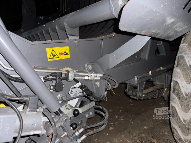 Balenpers (landbouw) CLAAS Quadrant 5300FC