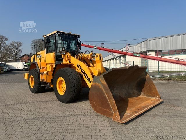 Wiellader HYUNDAI HL 965