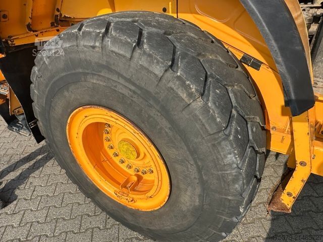 Wiellader HYUNDAI HL 965