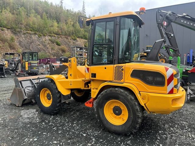 Nakladalnik Volvo L 30 G