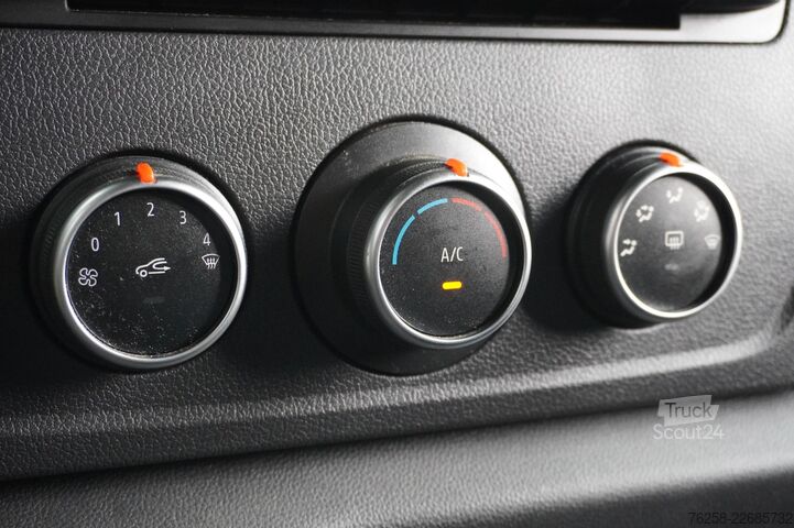 панелен ван Renault Master 2.3 dCi 135PK EURO 6 - Airco - Navi - Cr...