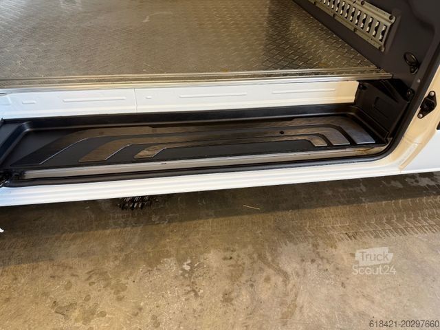 Furgone MERCEDES-BENZ Sprinter III Kasten RWD/AWD 311/315/317/319 CDI