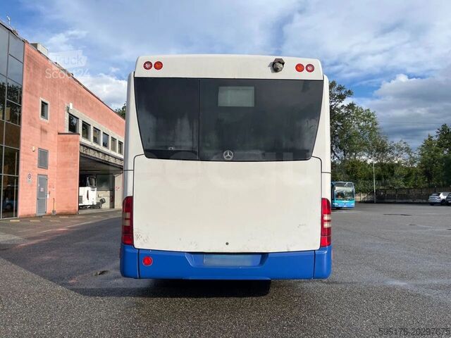 Kustīgais autobuss Mercedes-Benz Conecto