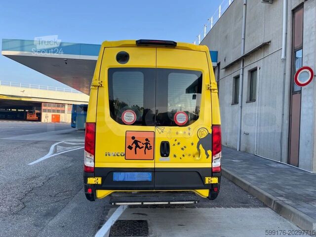 Yolcu taşımacılığı IVECO Daily