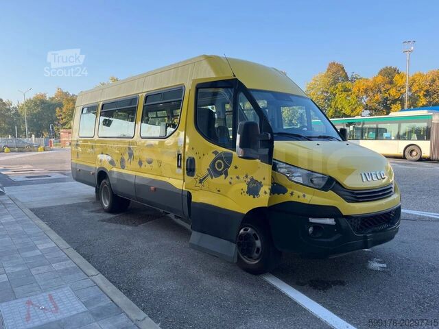 Yolcu taşımacılığı IVECO Daily