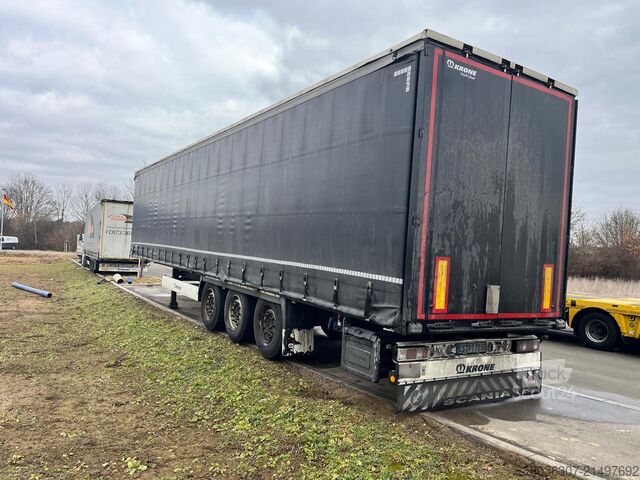 Tautliner de 13,6 m KRONE SD