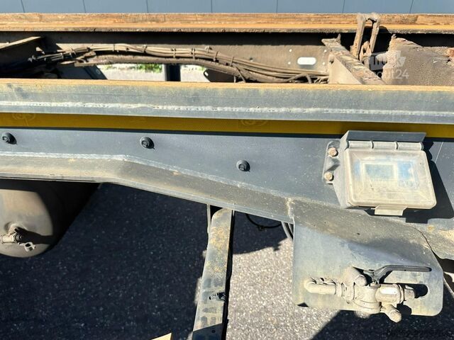 Transportul de containere AJK AET - 30T CONTAINERAANHANGER - SAF - DISC BRAKE...