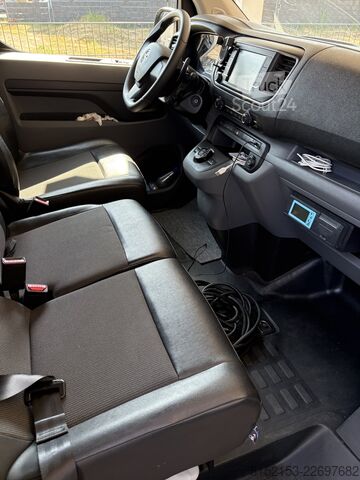 рефрижераторний фургон Opel Vivaro