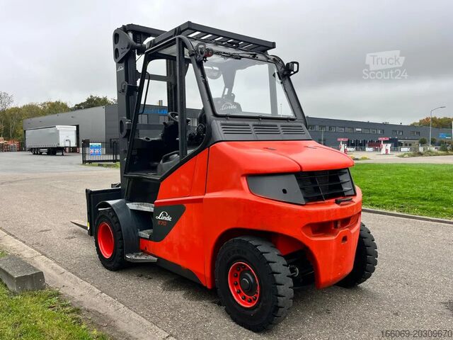 Gaffeltruck Linde E70-01
