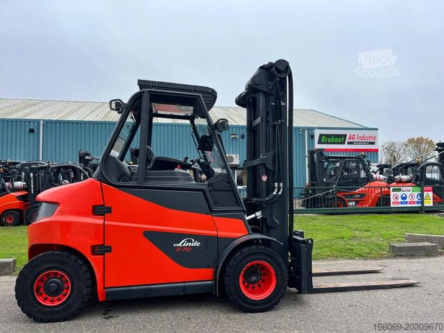 Gaffeltruck Linde E70-01