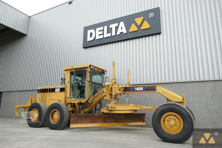 Grader Caterpillar 140H